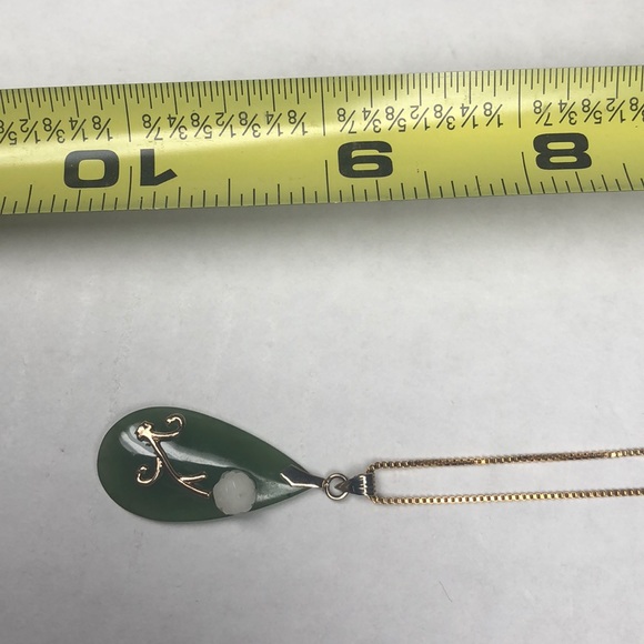 vintage jade 10k gold/mother of pearl necklace - Picture 6 of 6